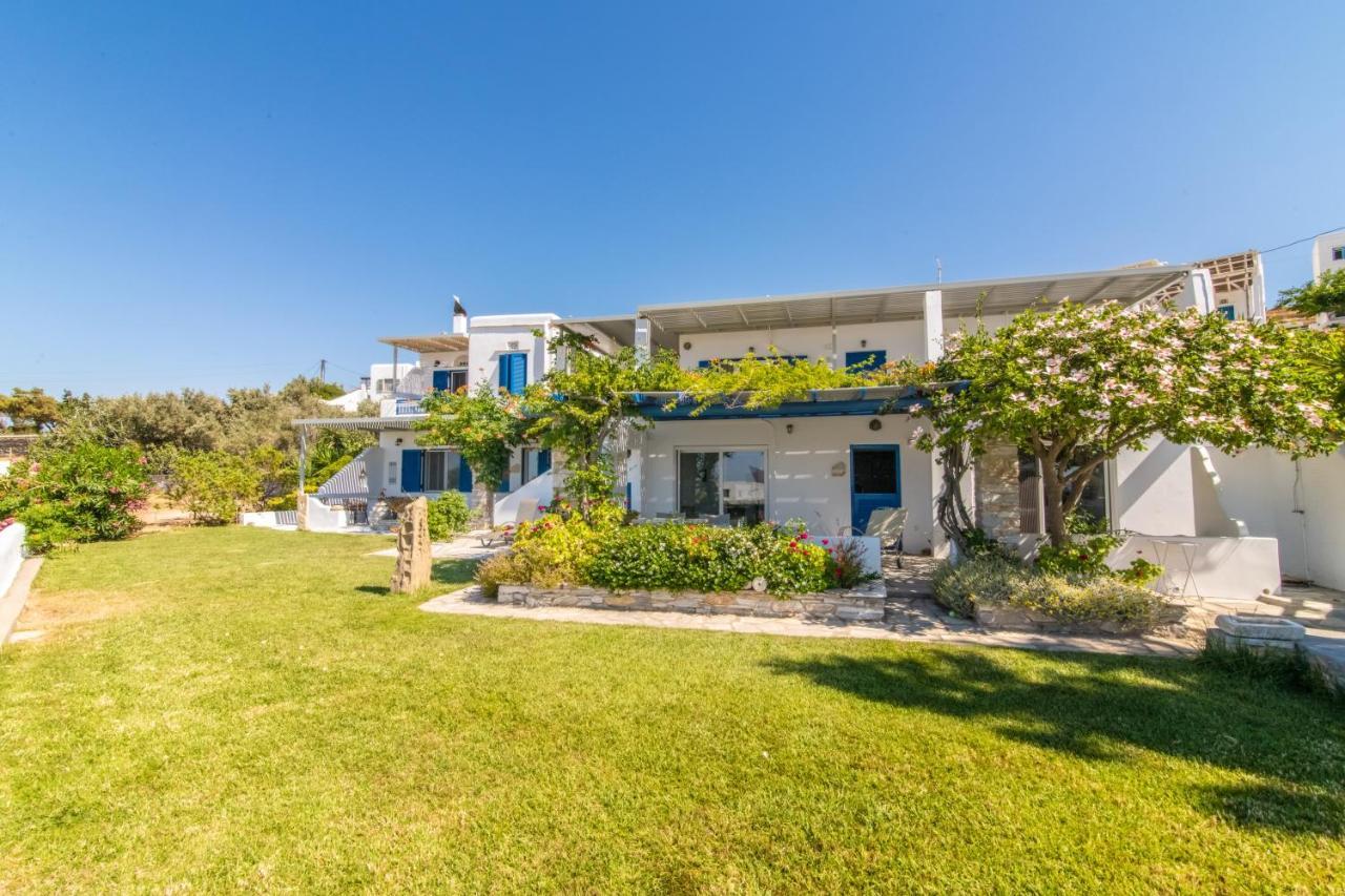 Albatross Holiday Apartments Agios Sostis  Exteriör bild